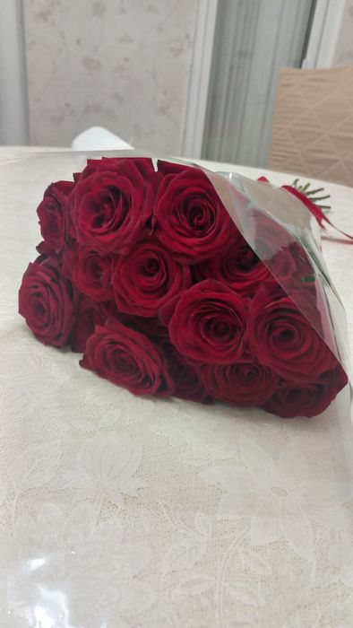 Продам живые цветы бу