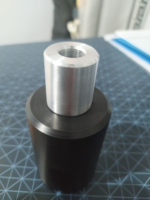 Изработвам на струг краш тапи за всички видове мотоциклети