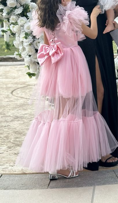 Официална рокля