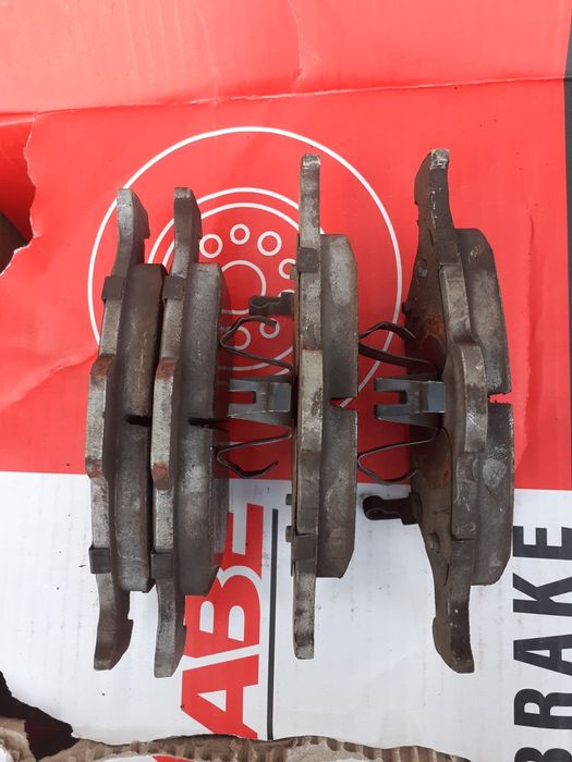 Свещи за Голф 7 и накладки за Тойота Ярис