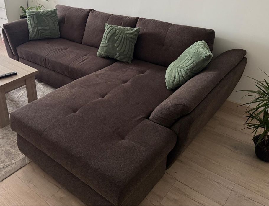 Coltar extensibil cu lada de depozitare