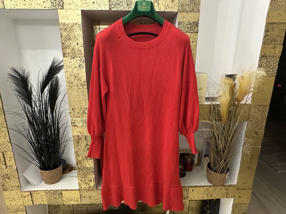 Rochie rosie midi tricotata