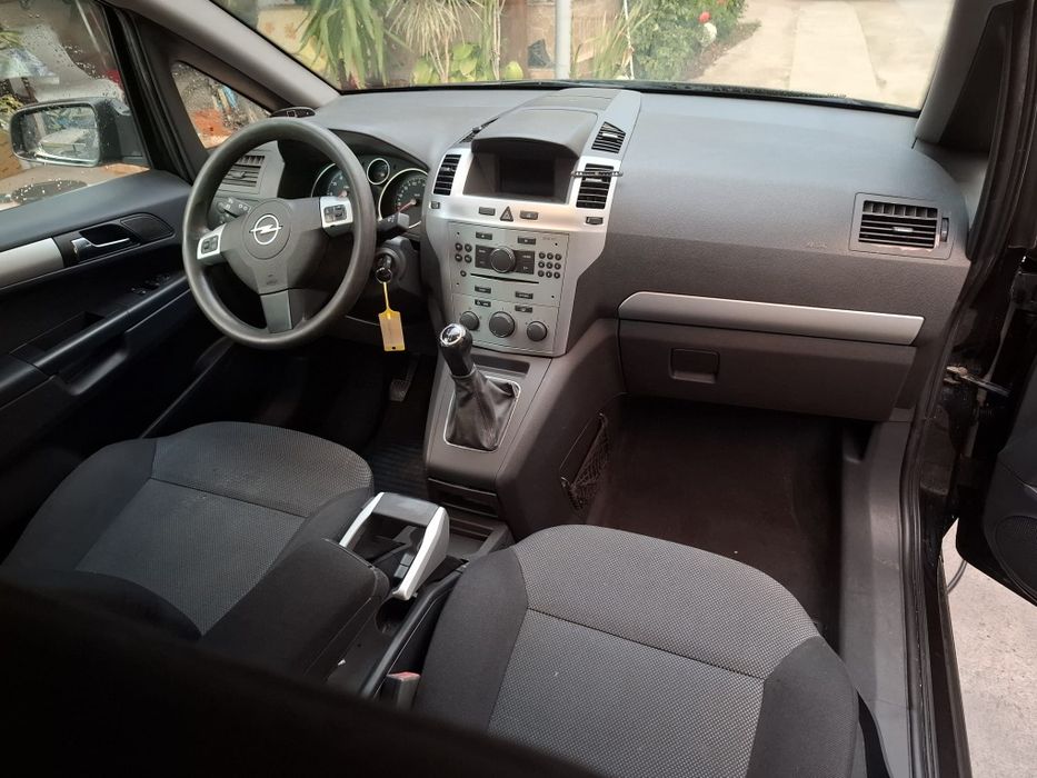 Opel Zafira B  Benzina 1.6 cu 7 locuri Jante