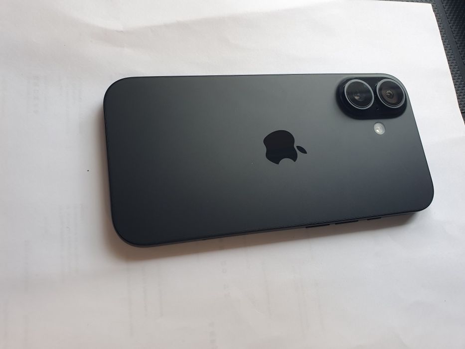 IPhone 16 128Gb чисто нов