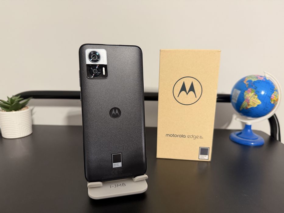 Motorola Edge 30 Neo, 256GB, 8GB RAM, impecabil, la cutie