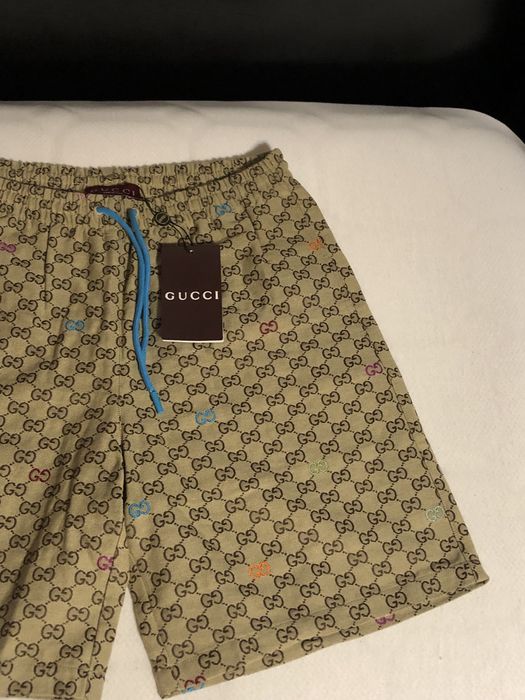 Pantaloni scurti Gucci , calitate premium , pe stoc , noi , L