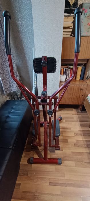 Степер фитнес уред