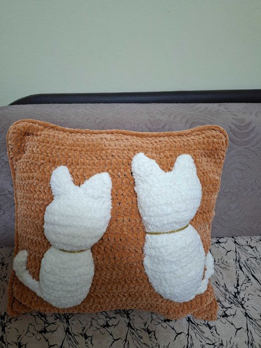 Плюшена възглавничка- Котета