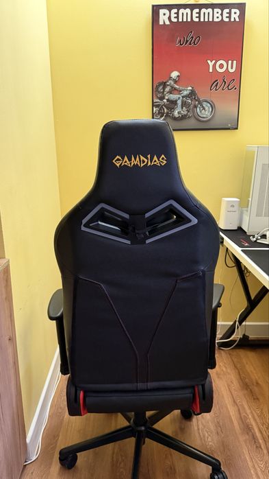Игровое кресло gamdias
