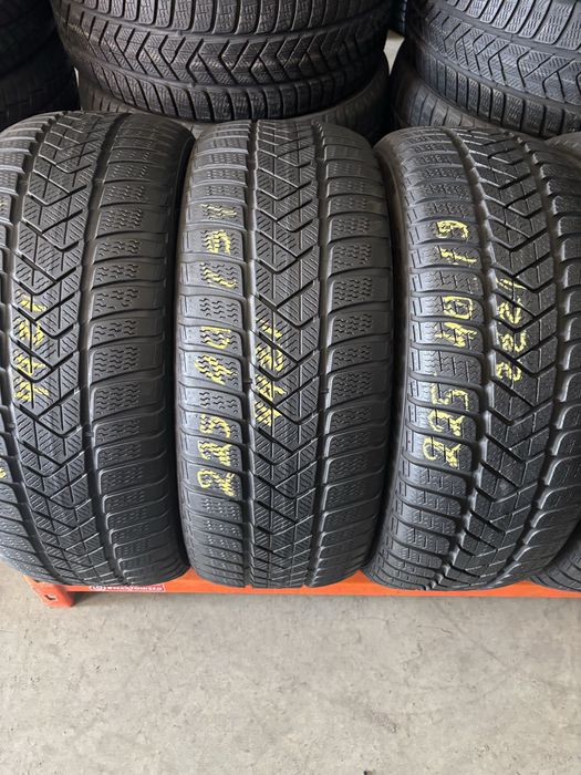 Anvelope Iarna 225/40/19 Pirelli SottoZero 3 225 40 19 R19
