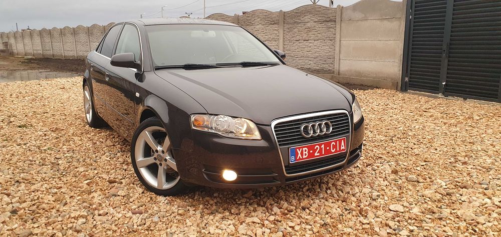 Audi A4 2.0 TDI *** Automatic+ Tapiterie piele+ Navigatie MMI***