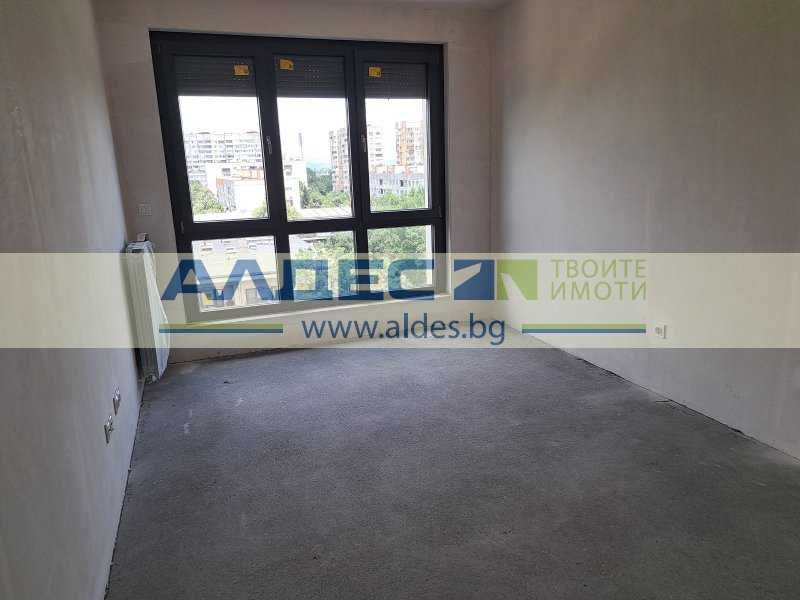 Продава се Тристаен апартамент в София, Сухата река - 109 кв.м за 2092 €/кв.м - Снимка #2