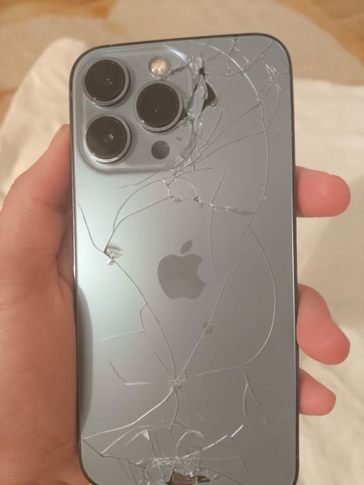 Айфон 13 про с минусом