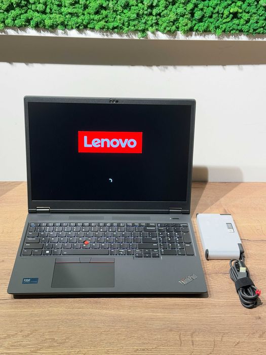 Lenovo ThinkPad P16v Gen2 16" UHD+ 800 Ultra 9 185H 64GB RTX 3000 1TB