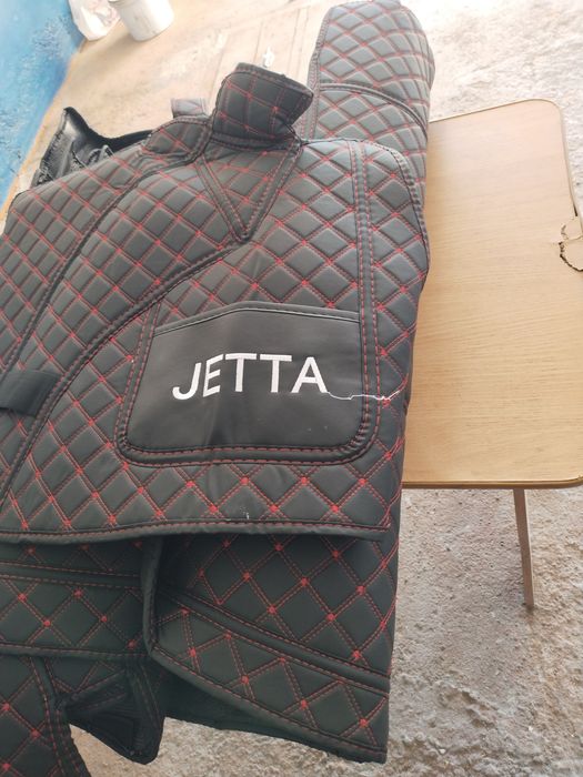 Продам полики чехлы для Jetta S7, 8