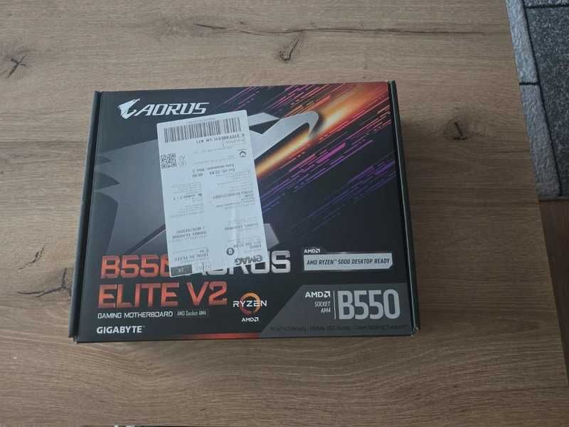 Gigabyte Aorus Elite V2 + AMD Ryzen 5 5600 + 32 GB RAM 3200 Mhz