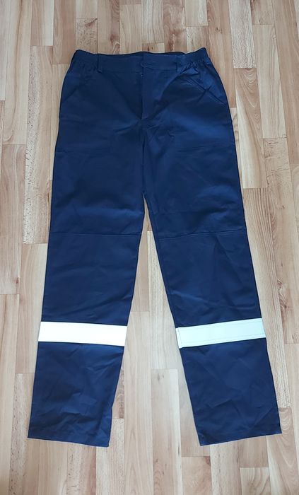 Продам рабочие брюки, комбинезон, рубашки