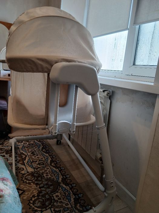 Срочно продам манеж. Находится в кизе