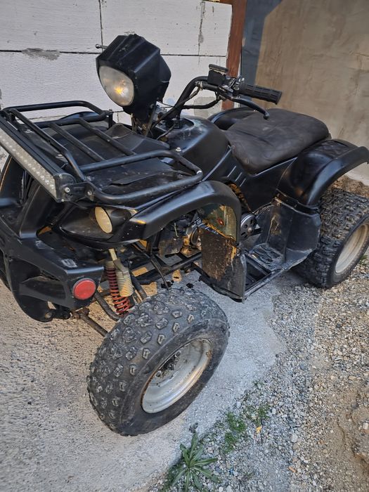 Vând sau schimb atv 150cc