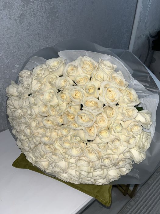 101 белые розы за дешовую цену