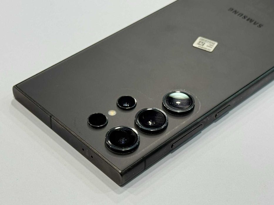 Samsung Galaxy S24 Ultra 5G 256GB 12GB RAM Dual