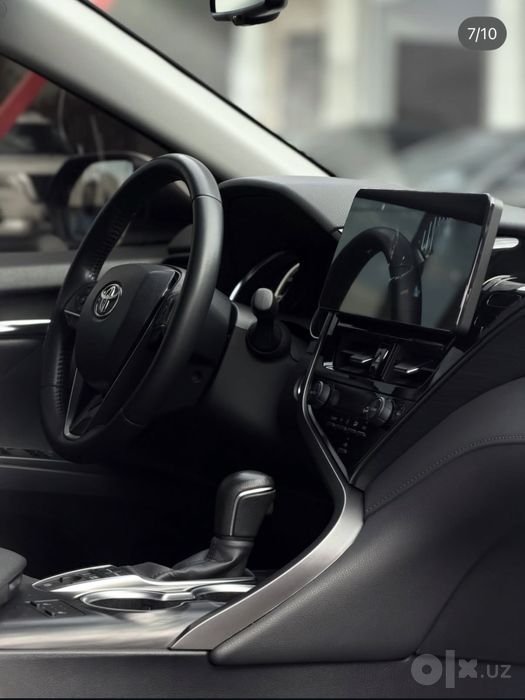 Toyota Camry Hybrid Limited