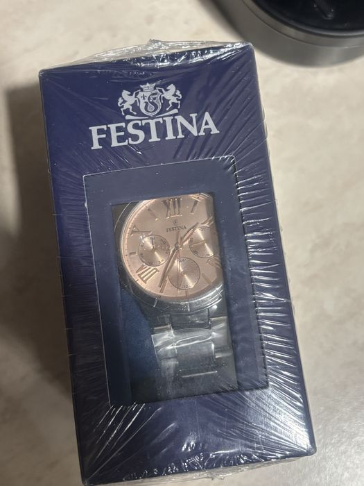 Често нов дамски часовник Festina