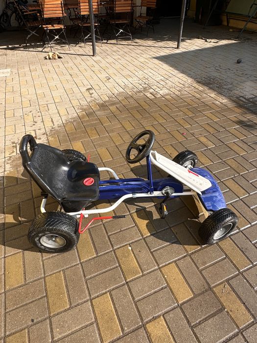 Vand cart cu pedale!