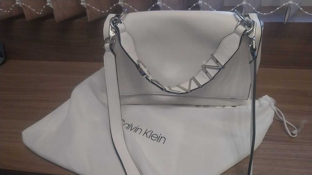 Дамска чанта Calvin Klein