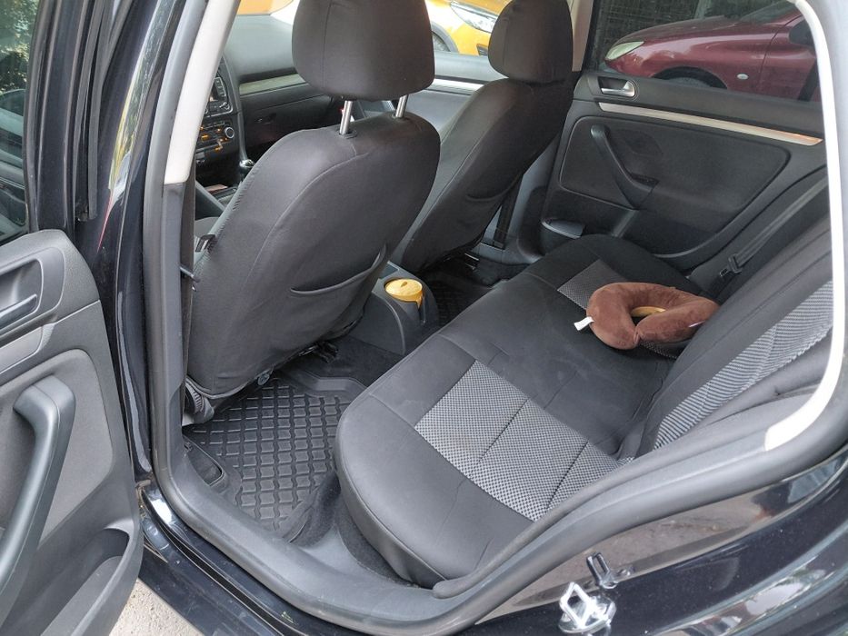 Vând Golf 6 Break 1.6 Tdi 2012