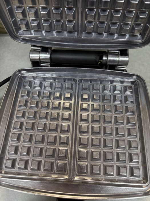 Гофретник Lagrange