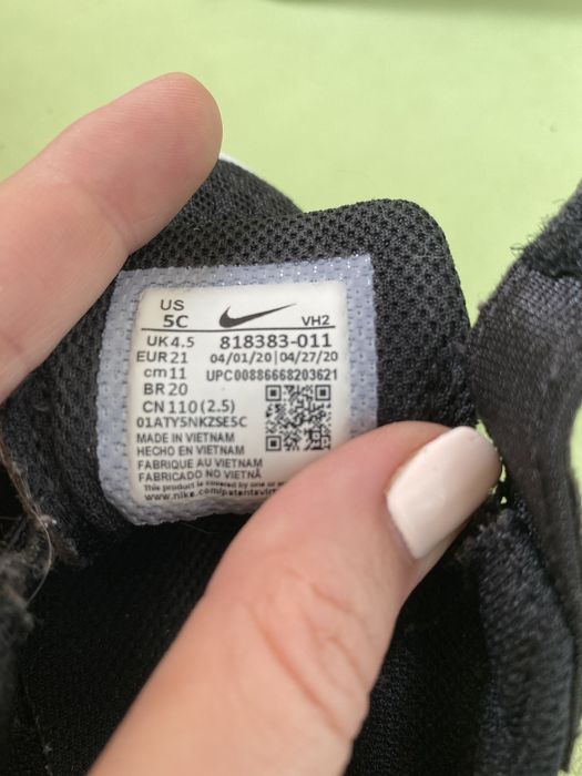 Кроссовки Nike размер 21
