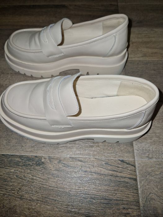 Мокасини от естествена кожа