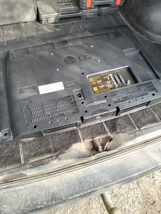 Телевизор LG на запчасти 5000