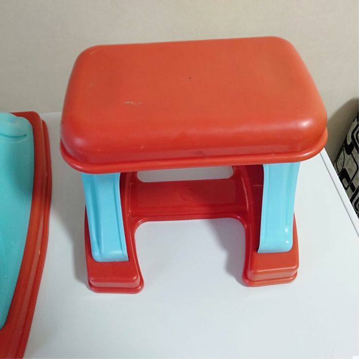 Детский столик