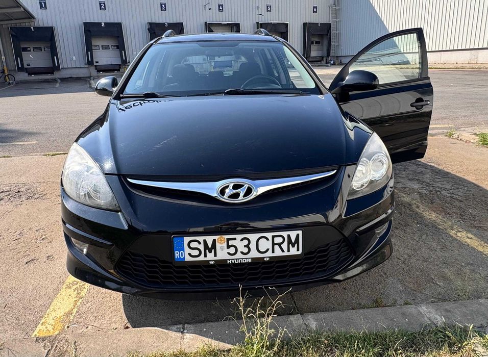 Hyundai i30, 1.4 benzina tip break, foarte incapatoare! km putini!