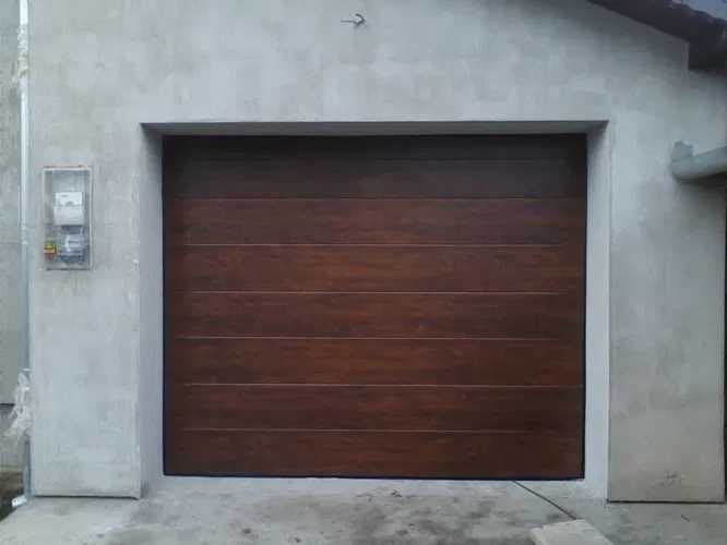 usi de garaj indusriale