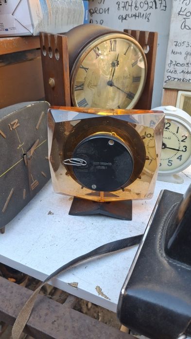 Продам советские часы