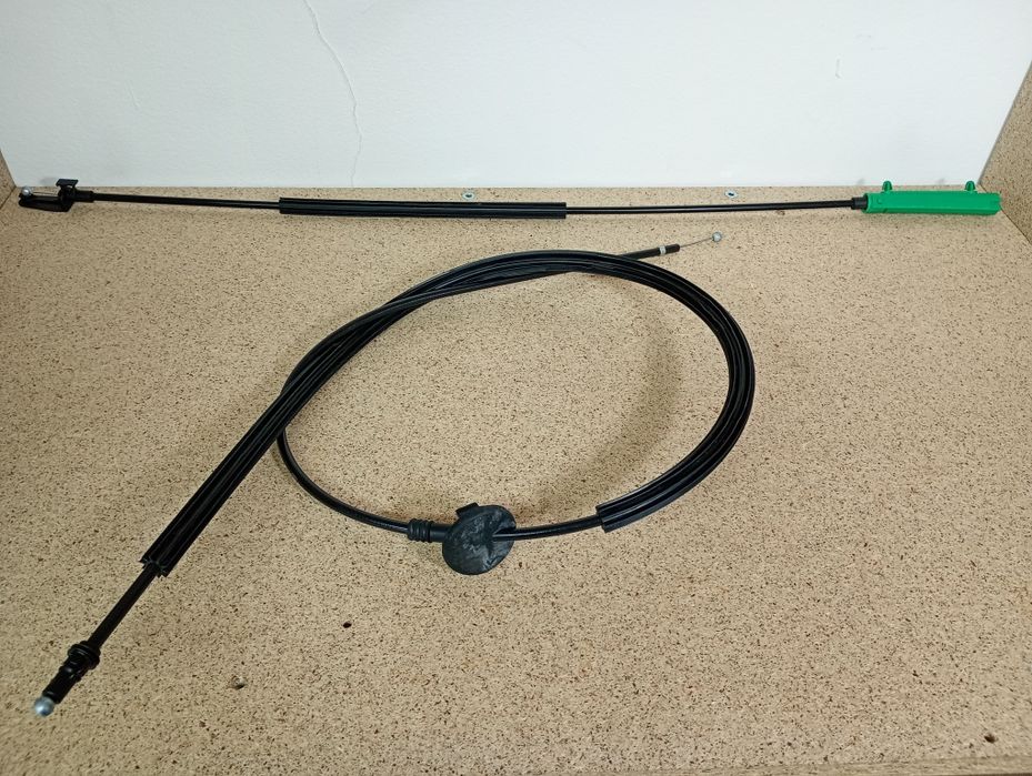 Трос капота на Passat B5 B6 CC