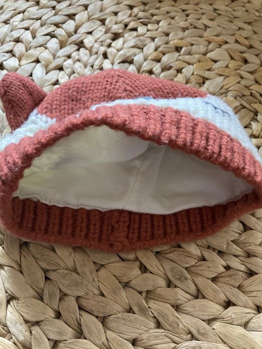 Зимна шапка за бебе NEXT