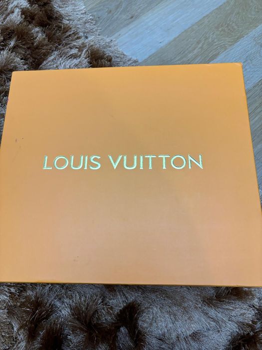 Ghete Louis Vuitton masura 39 impecabile NOI calitate superioara