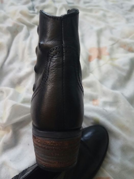 Спортно-елегантни боти, 39