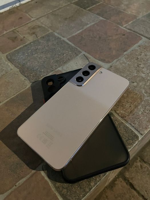 Samsung s22pink gold