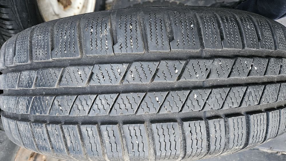 2бр гуми 215 65 16 континентал