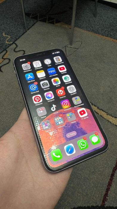 Продам айфон 11 , 256 гб