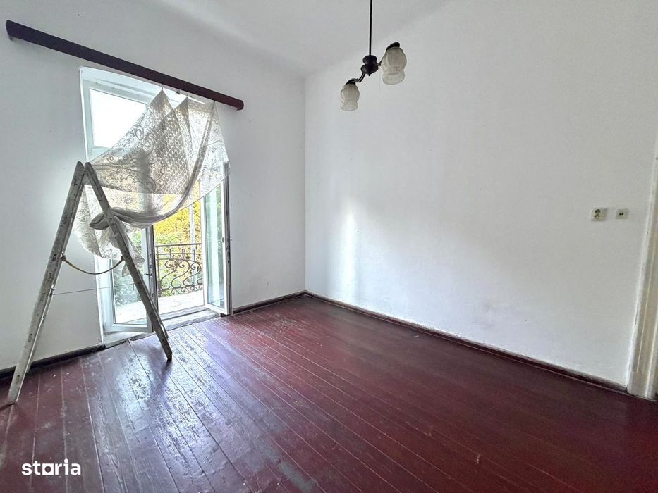 Apartament Ultracentral de Vanzare – 6 Camere – 235 mp