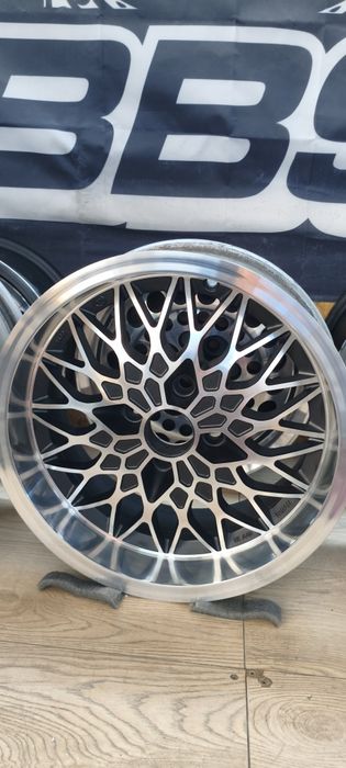 15 цола MIM 1400 7J ET20 4X100