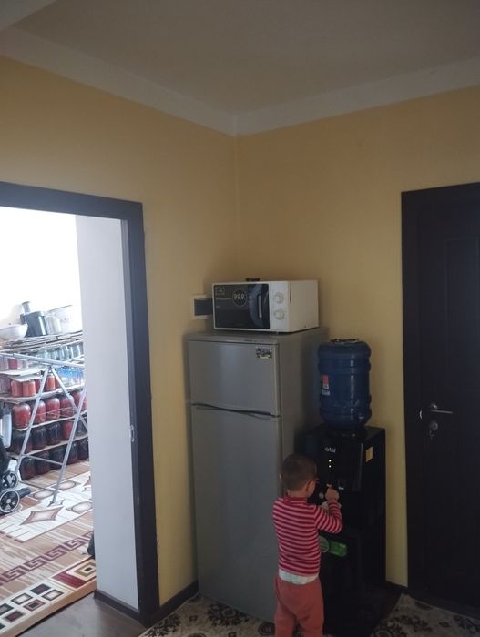 Kvartira SOTILADI hamro bobo to'yxonasi orqa tomonida