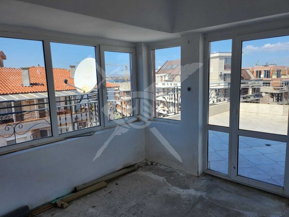 Продава се Многостаен апартамент в Поморие - 200 кв.м за 1000 €/кв.м - Снимка #11