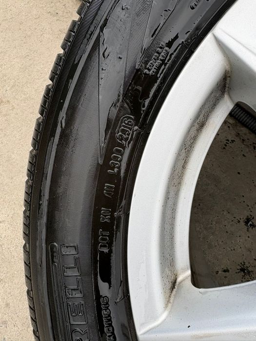 Jante Porsche Cayenne R18 cu anvelope de iarna